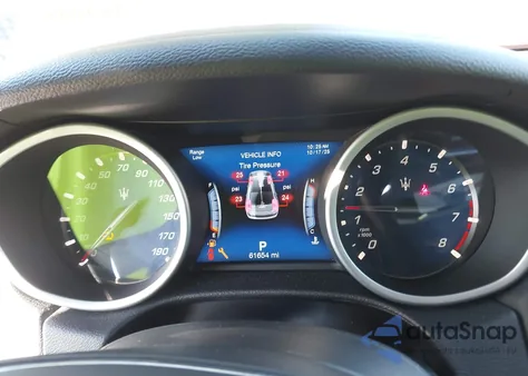 2018 Maserati Ghibli z USA, uszkodzony, nr VIN ZAM57XSA6J1293216